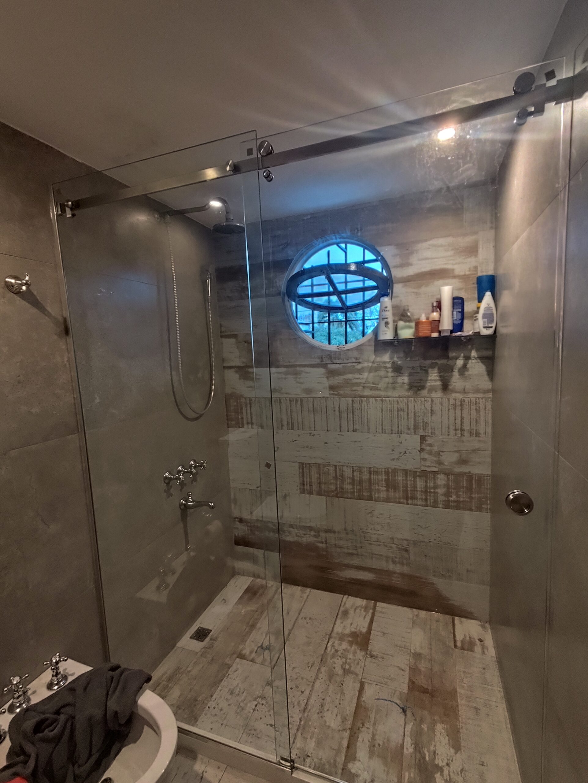 Frontal _ 2 hojas granero_01